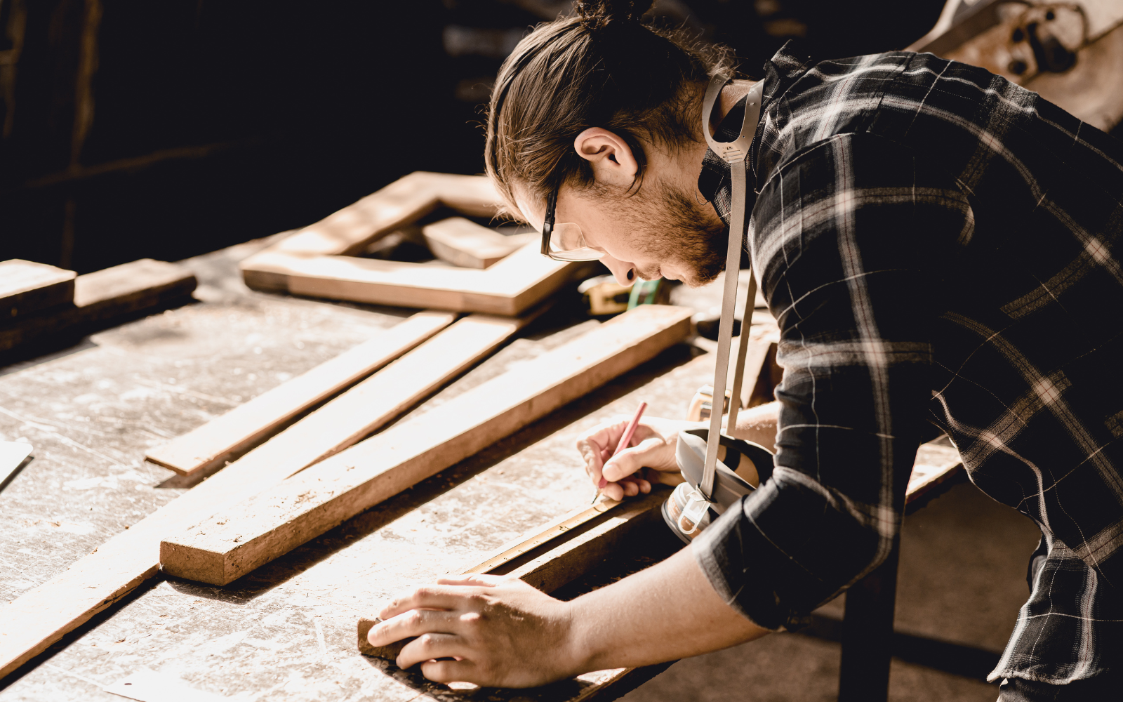 9 Profitable Woodworking Business Ideas to Try In 2024: Ultimate Guide!